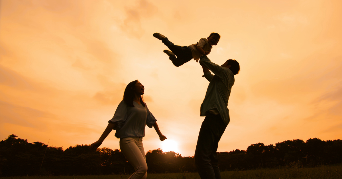 Parenting through playful theatre skills